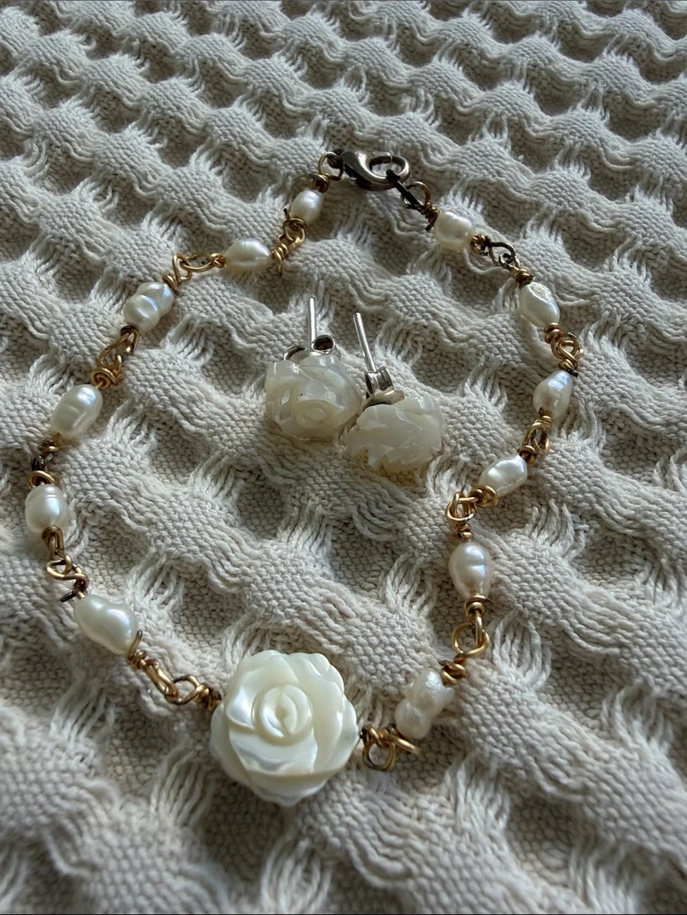 Pearl & Carved Rose Bracelet with Matching Stud Earrings - White
